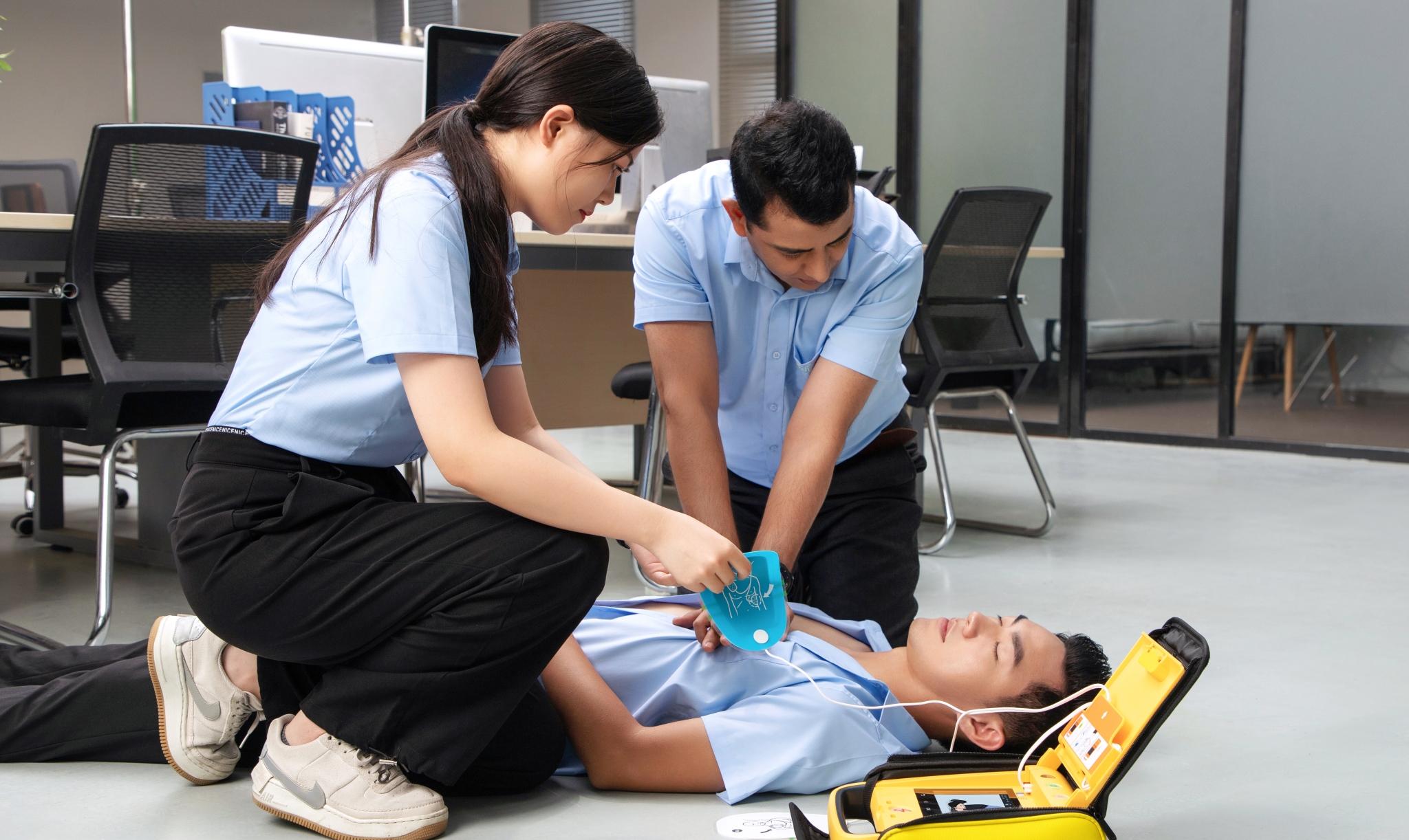 救生呼吸的三种人工呼吸方法是如何实施-行业资讯-新闻资讯-广东优顺救护车转运中心