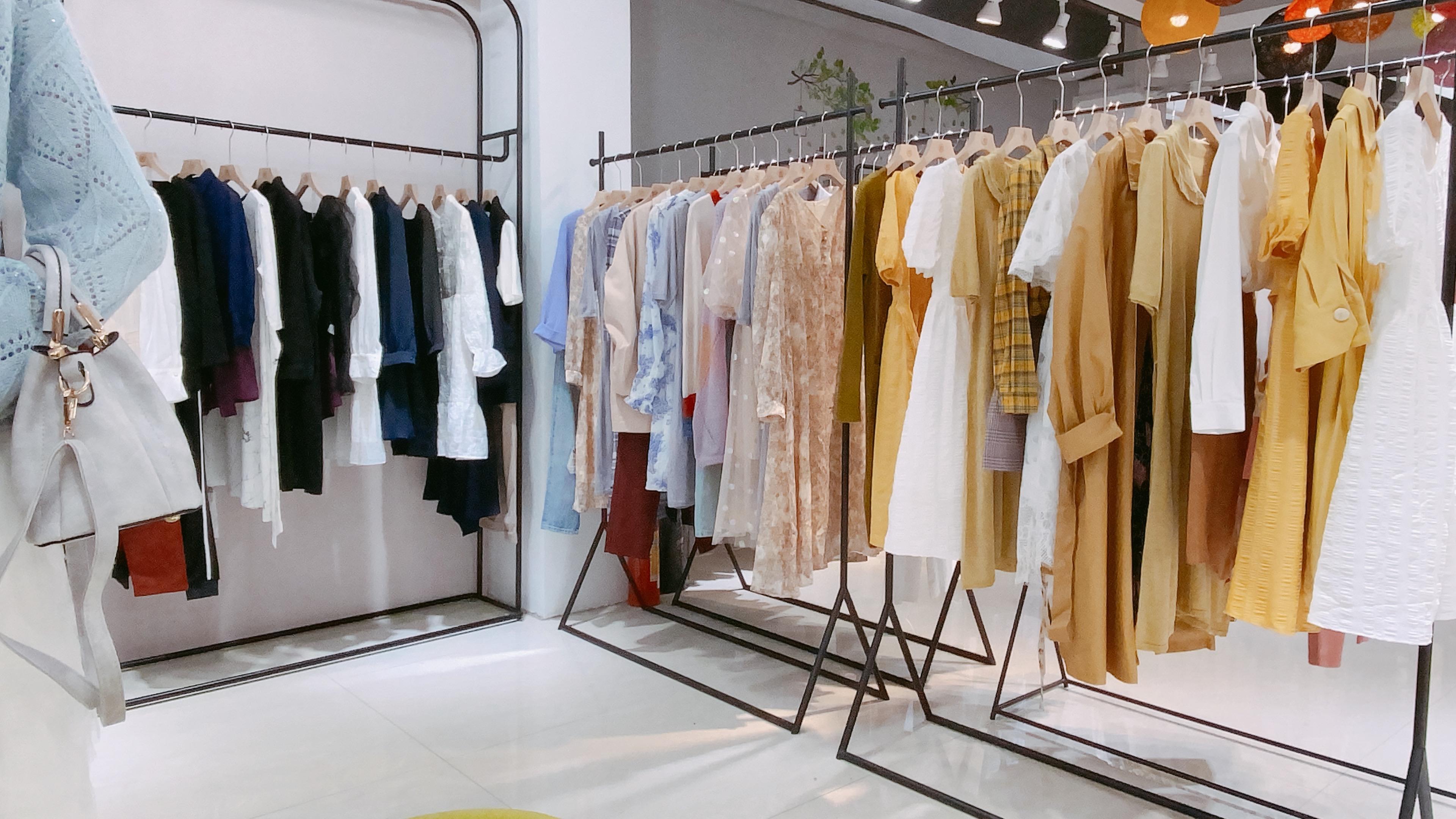 换一种思维就能赢品牌折扣女装三彩春装尾货