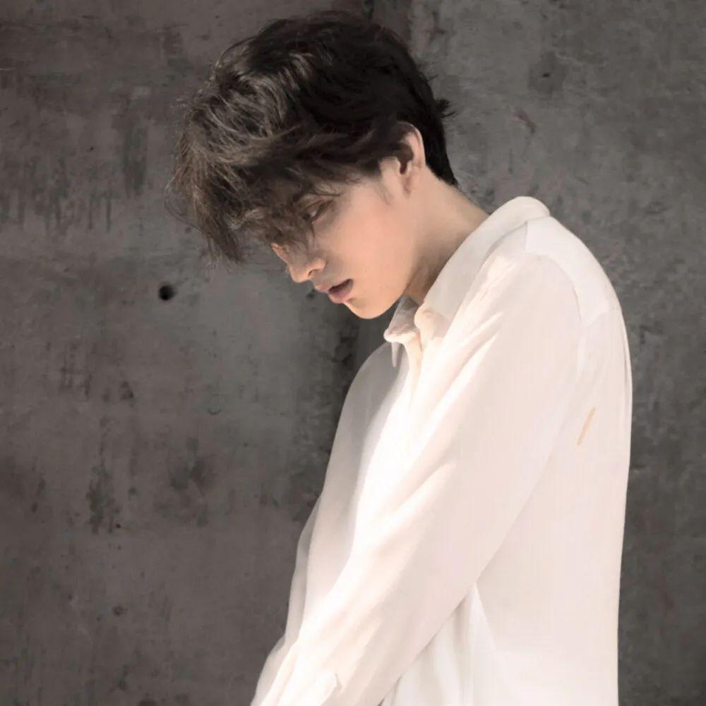 有没有一些干净清爽的男生头像?