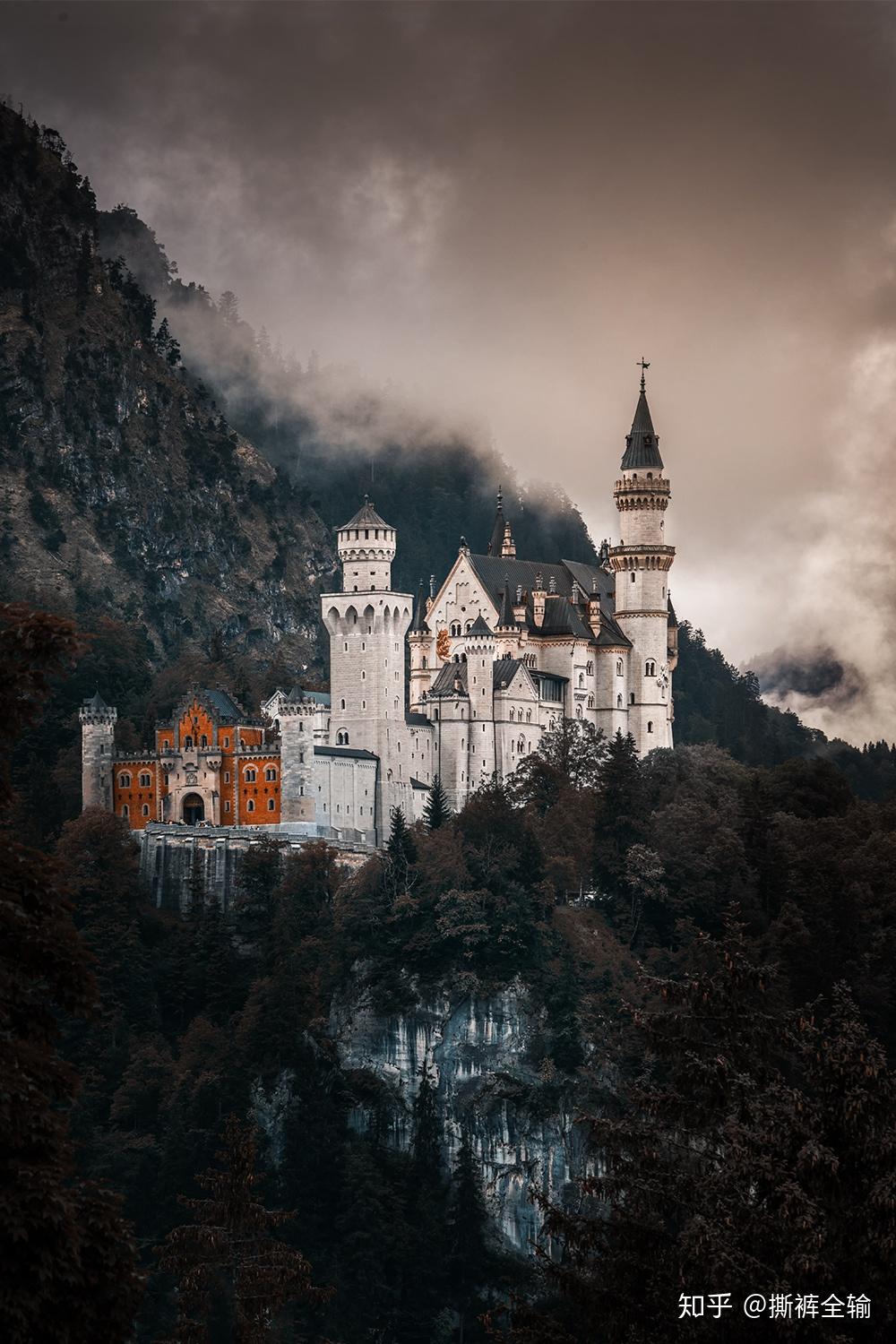 漫步在中世纪的古堡之天鹅堡