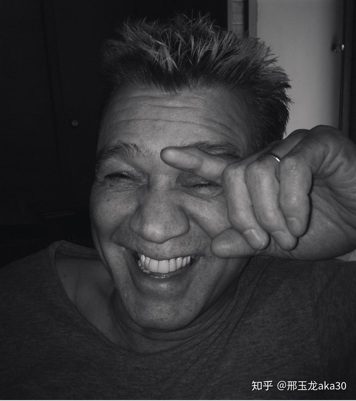 心碎超级吉他英雄eddievanhalen因癌症离世享年65岁