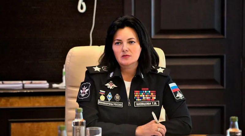 俄媒报道:俄唯一女性大将,逃往法国