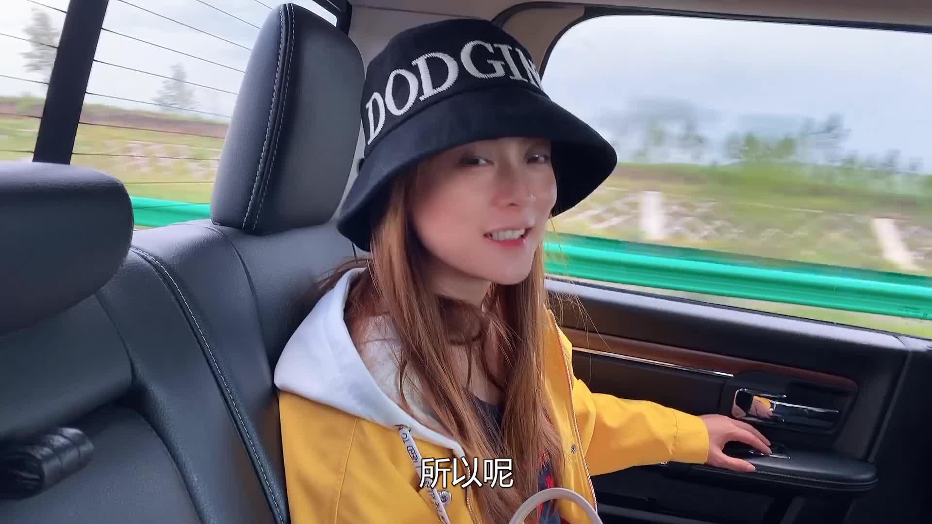 南方妹子不舍离开草原内蒙人热情挽留不让走又留在草原太开心