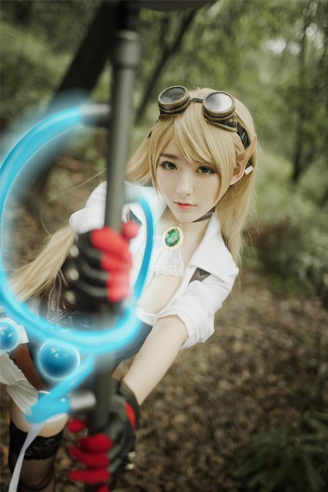 身为召唤师的我能够召唤二次元女神