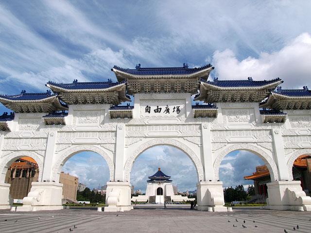 中正纪念堂有什么参观的价值意义? - 知乎
