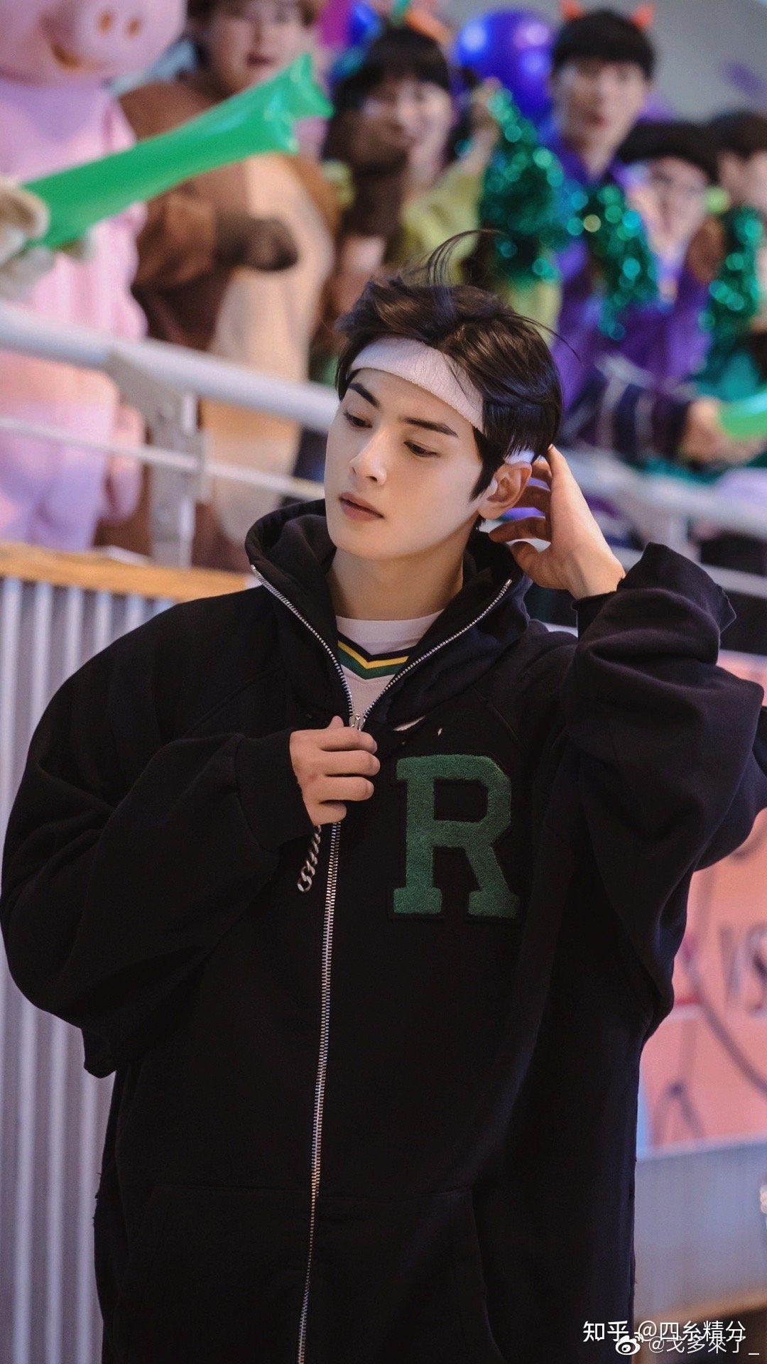 友友们给我安利几张kpop男idol神图养养眼? - 知乎