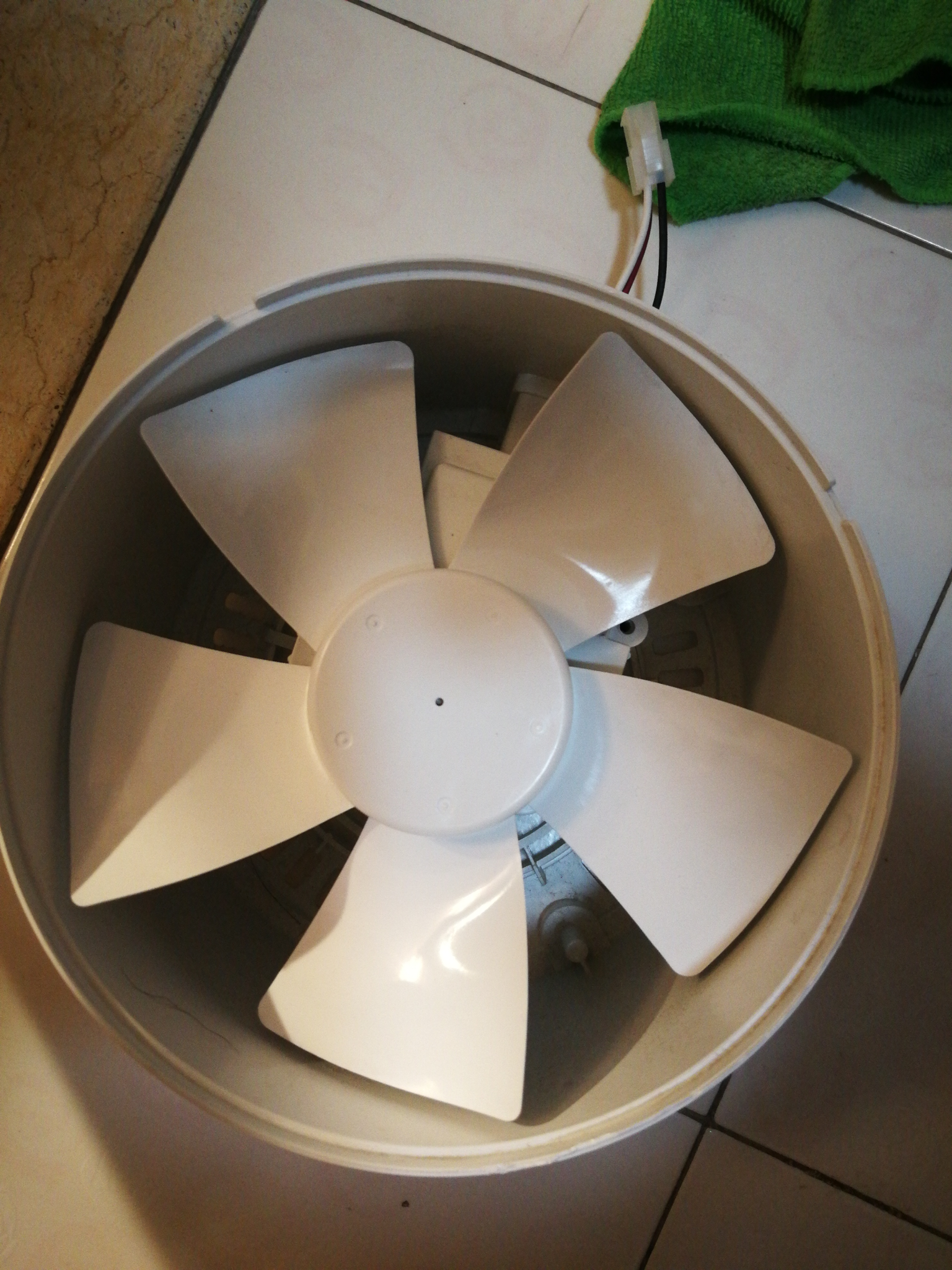 飞利浦加湿器hu4801内部风扇如何拆解