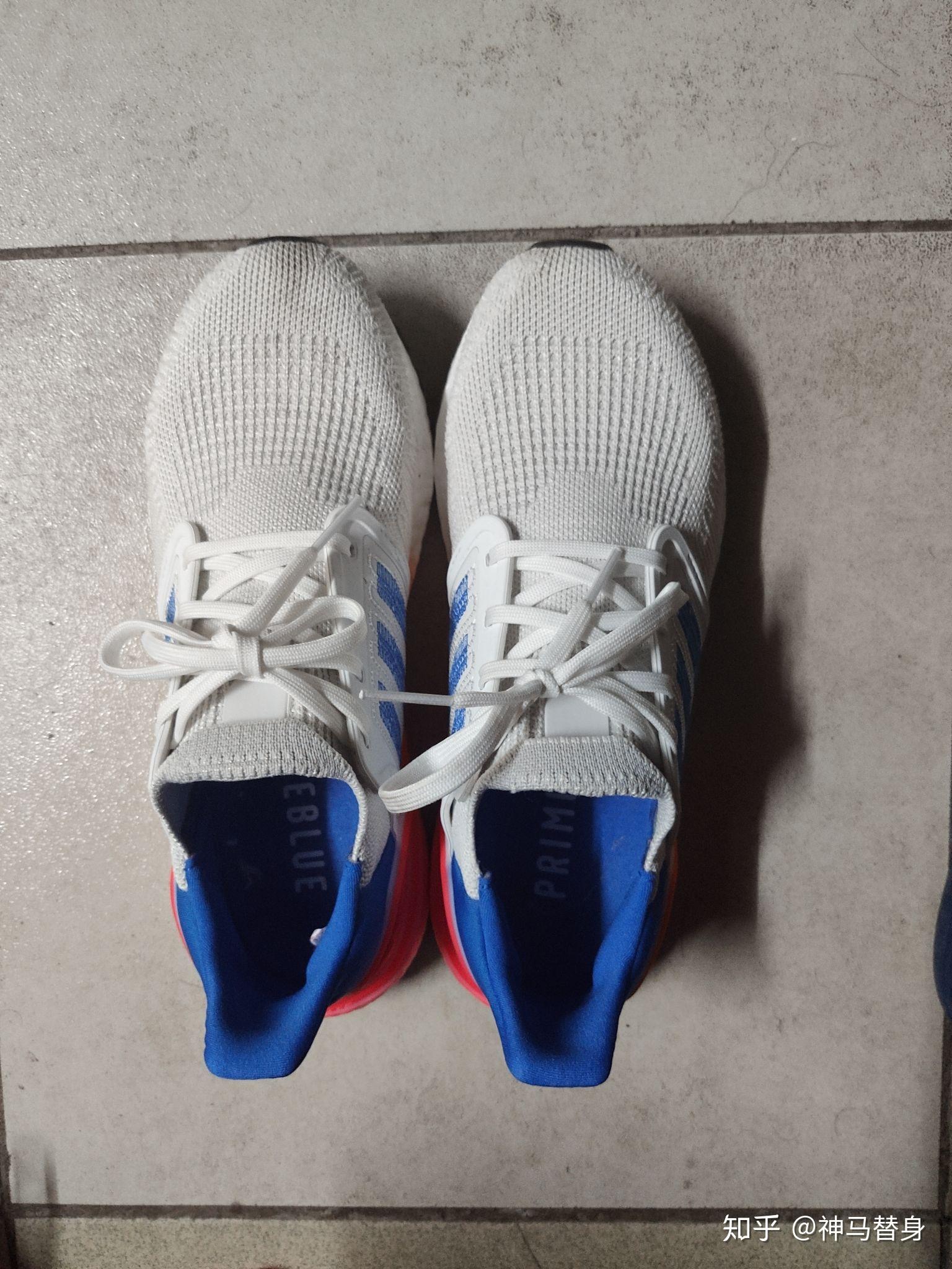 日常散步和跑步飞马zoomx和boost哪个好一些