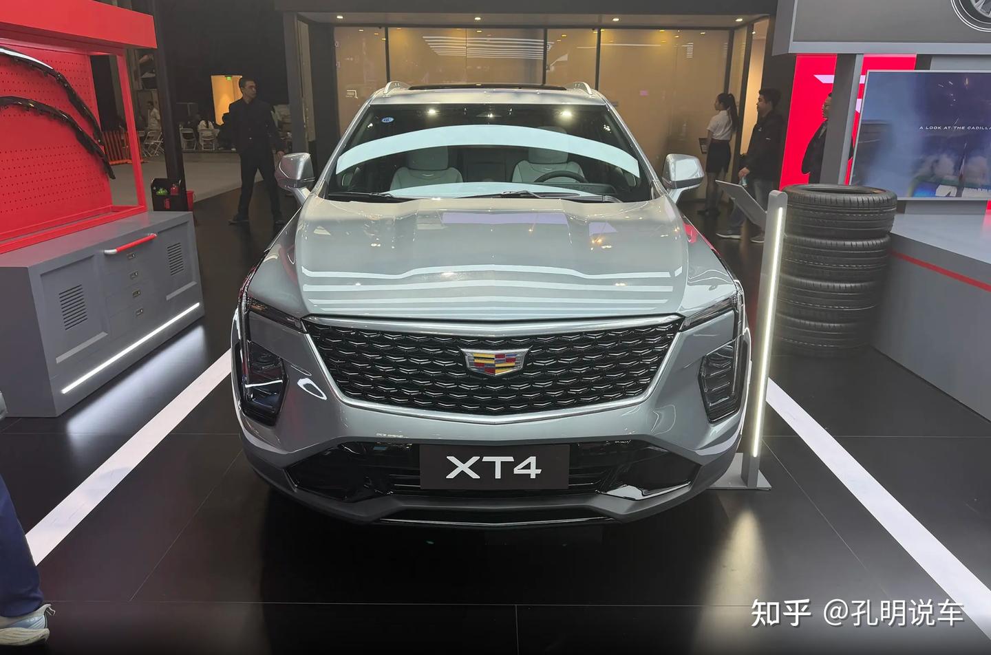 2026款凯迪拉克XT4,一口价走亲民路线,适合年轻人?