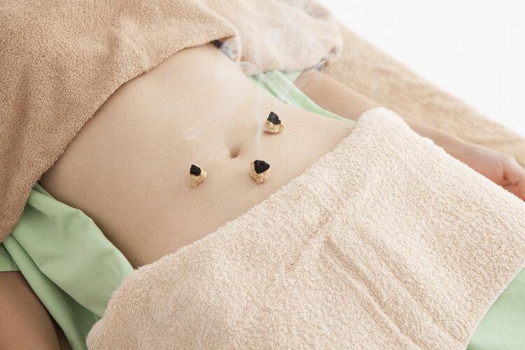 艾灸起水泡和烫伤区别(艾灸起水泡和烫伤区别图片 湿气)艾灸后的水泡