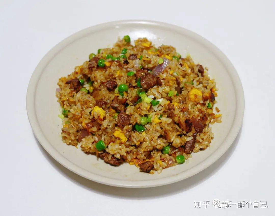 老干妈牛肉粒炒饭图片