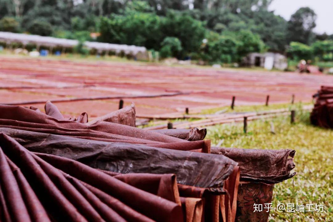 昆岫邀請探訪香雲紗製作工藝的全過程