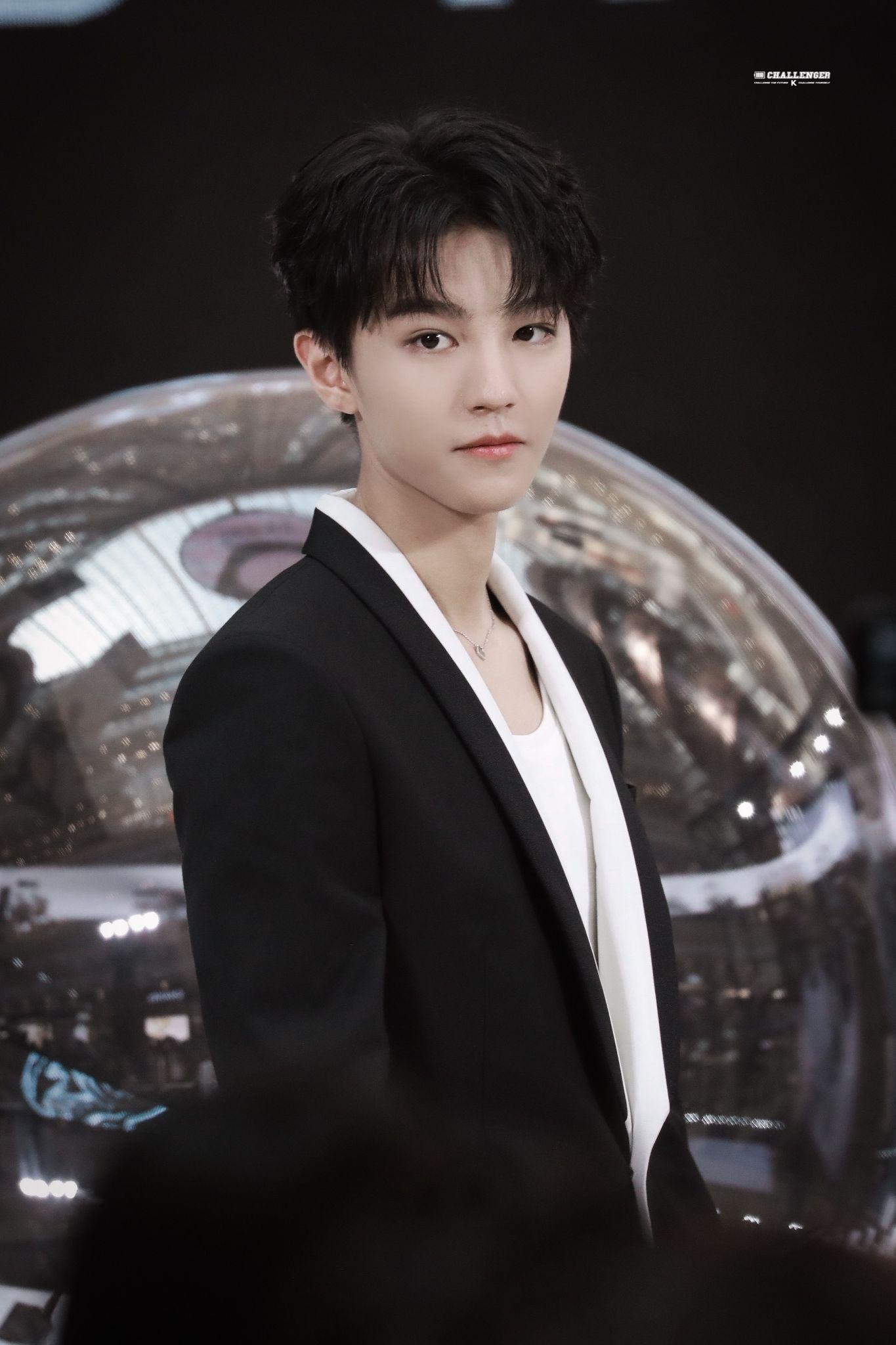 有无王俊凯高清无水印图? - 知乎