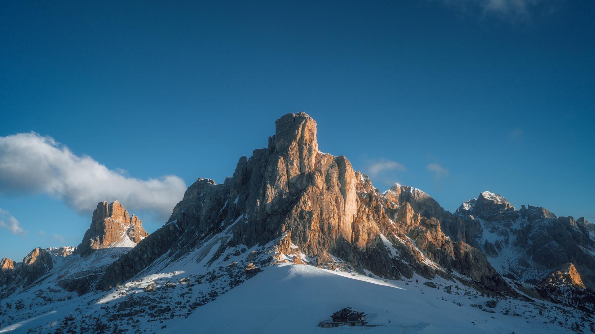100张百看不厌的电脑壁纸，每张都想收藏 - 知乎