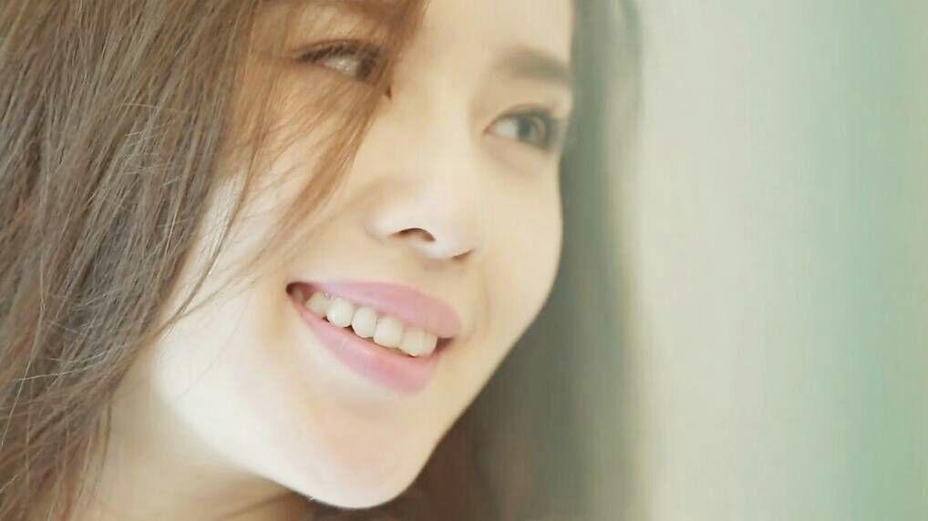 有没有一个你提起或看见名字就会嘴角上扬的明星? - 知乎