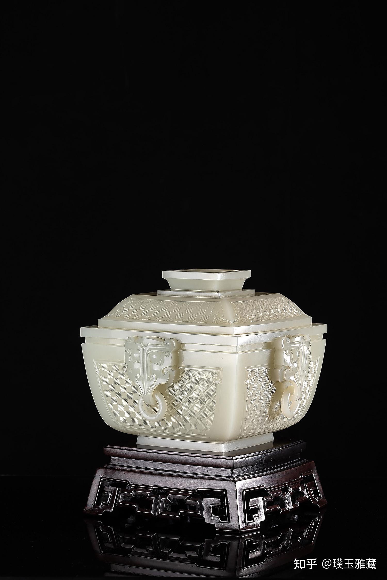 「璞玉雅藏」和田籽料 器皿摆件 青铜方形兽面鉴 苏帮玉雕大师瞿利军