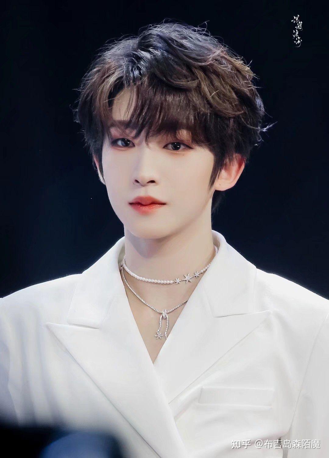 有没有觉得刘宇特别惊艳的图片呀? - 知乎