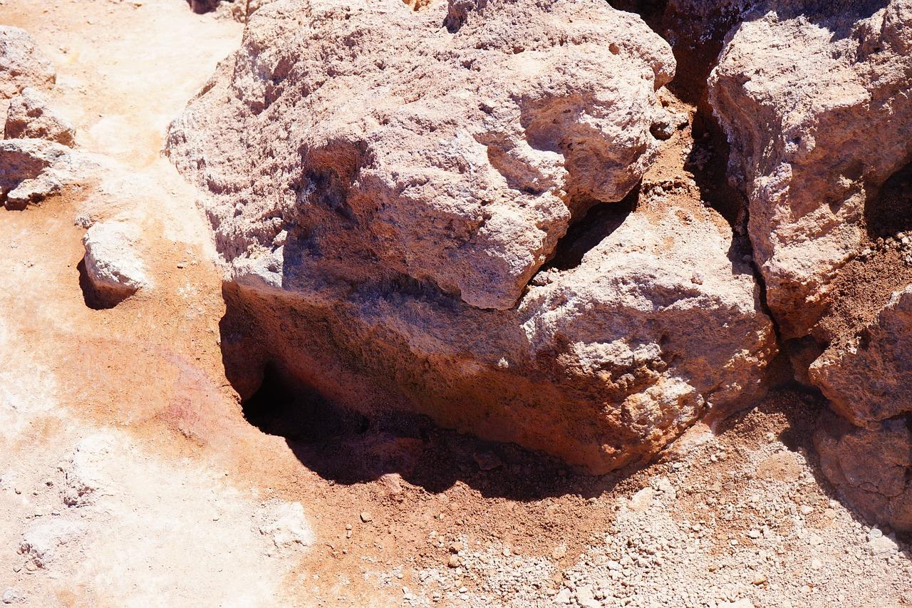 火成岩细粒是多少mm