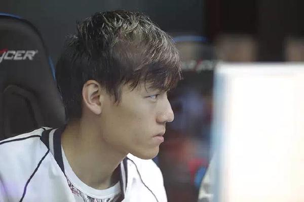 如何评价dota2职业选手sylar刘嘉俊?
