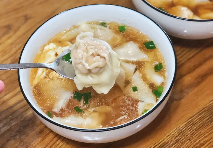 做鲜肉馄饨, 牢牢记住4个调馅技巧,做出来又香又嫩,太好吃了 - 知乎