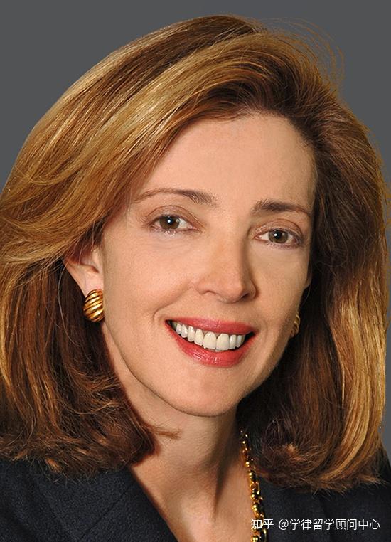 几十年来,mcgarry一直是一位非常多产的并购律师,她在接受bloomberg