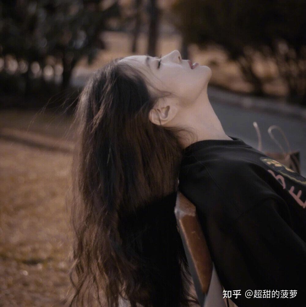 有没有格调高又清新的女生头像