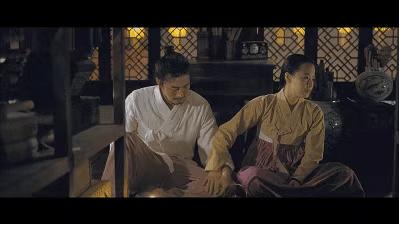 一个清教徒家庭被驱逐到偏僻的荒野