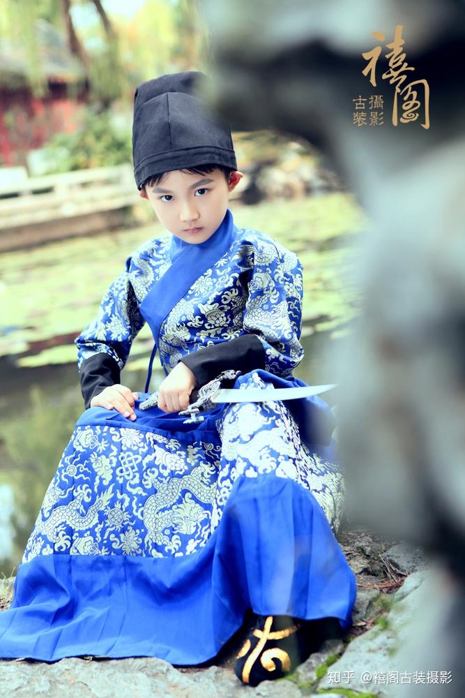 黄发垂髫怡然自乐