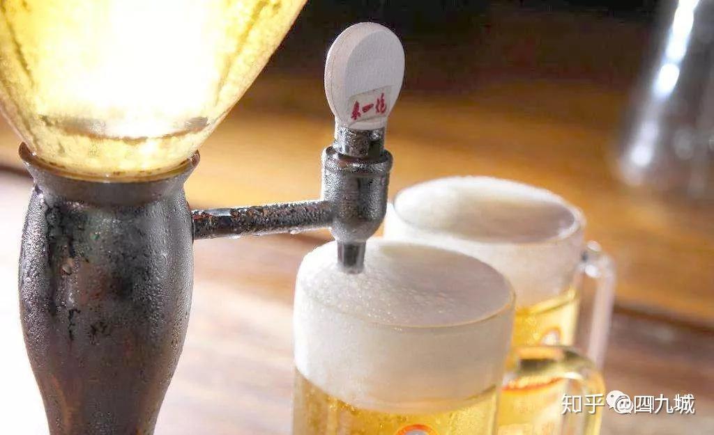 大约在90年代,扎啤兴起,遍地开花.