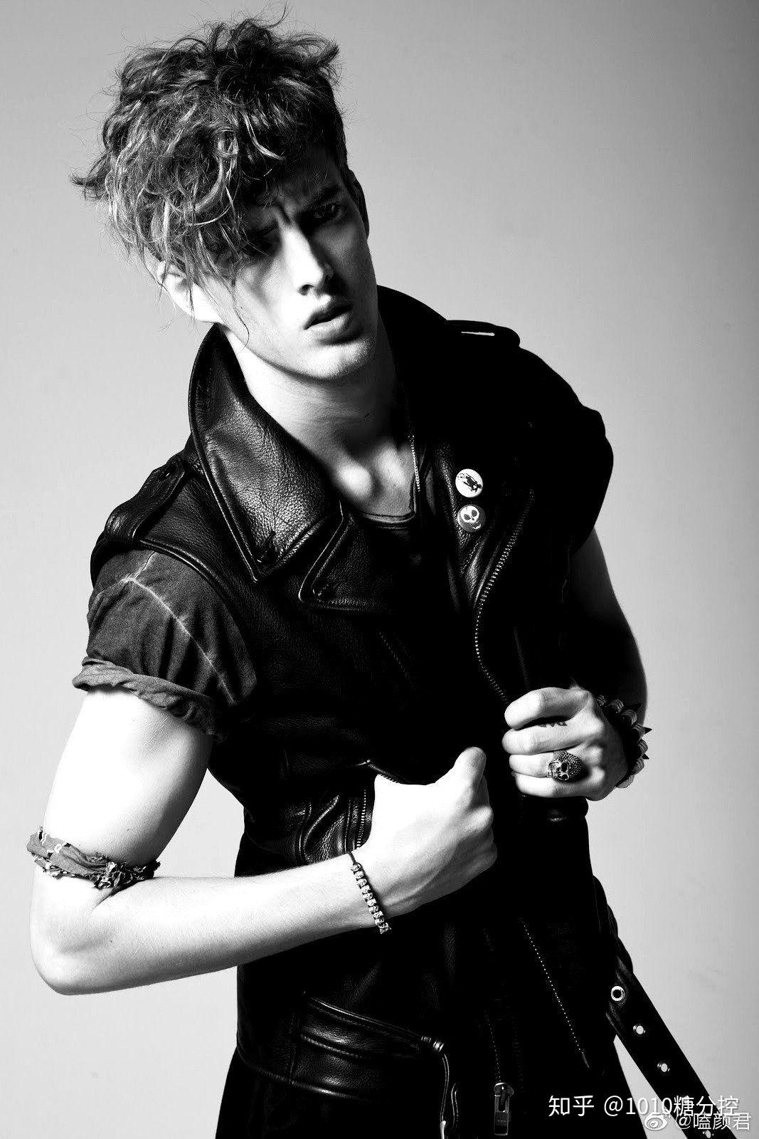 什么是少年感大叔 v2-1d0c408edae6a7cca5fbf6a3faa3f050_r.jpg