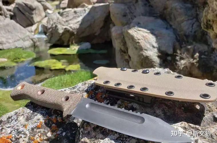 紧急救援的可靠担当温格飞行员刀