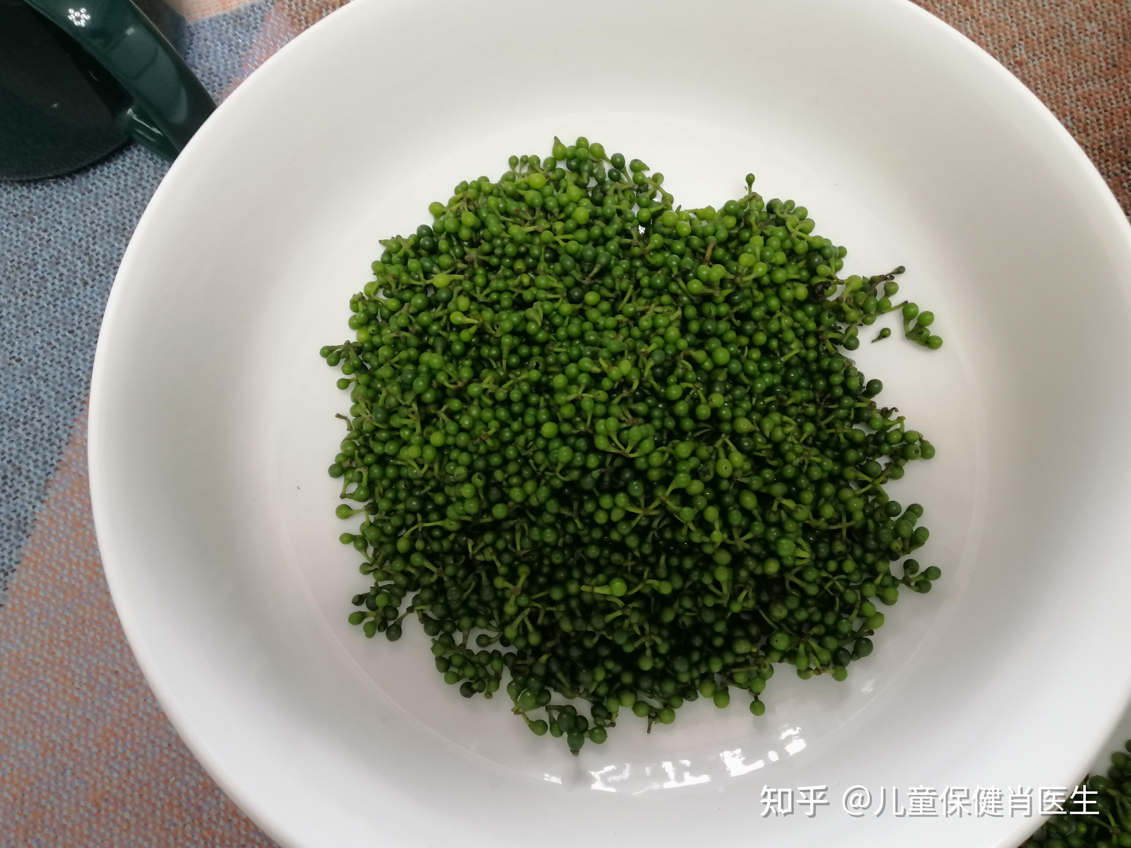 工作之余做点家乡菜山胡椒