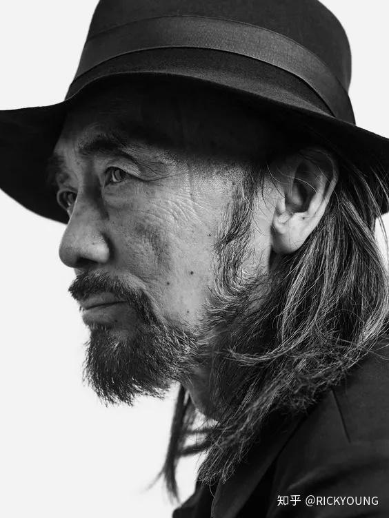 山本耀司:真正的性感是对完美的挑战