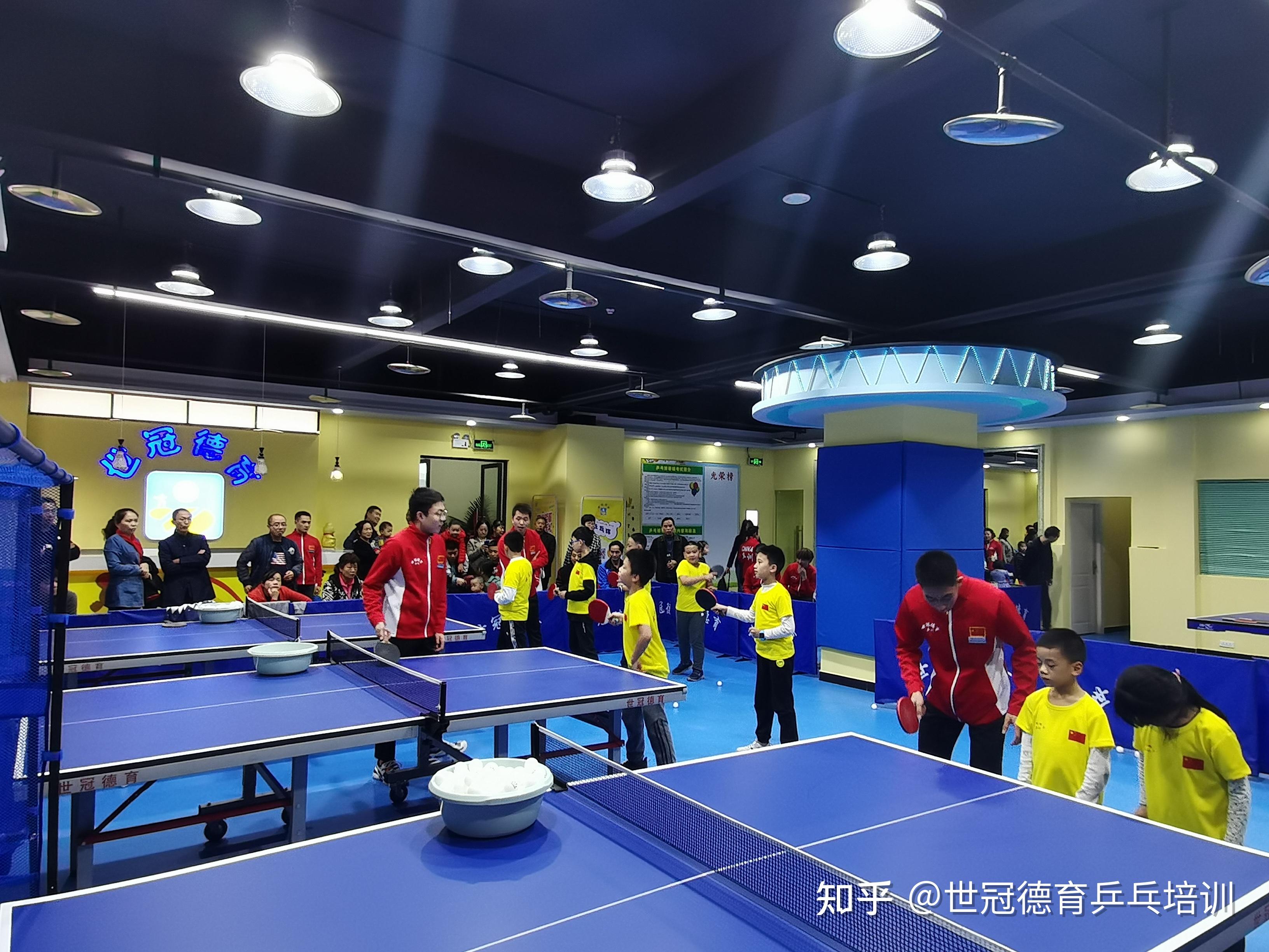 想提高乒乓球水平?还是找教练吧