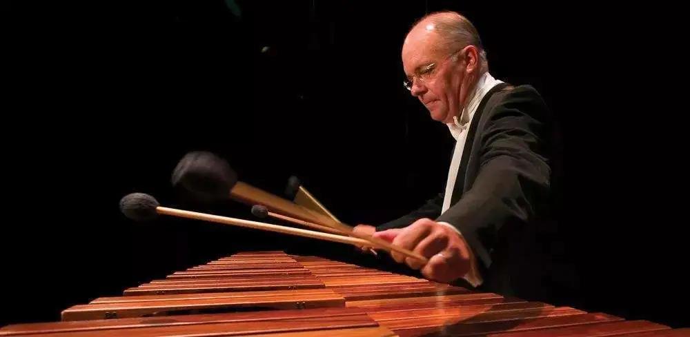 王朝 让演出更容易让市场更繁荣 12人赞同了该文章 马林巴 | marimba