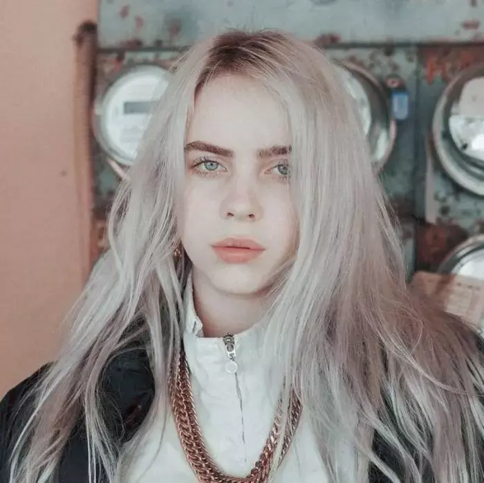 如何评价碧莉billieeilish