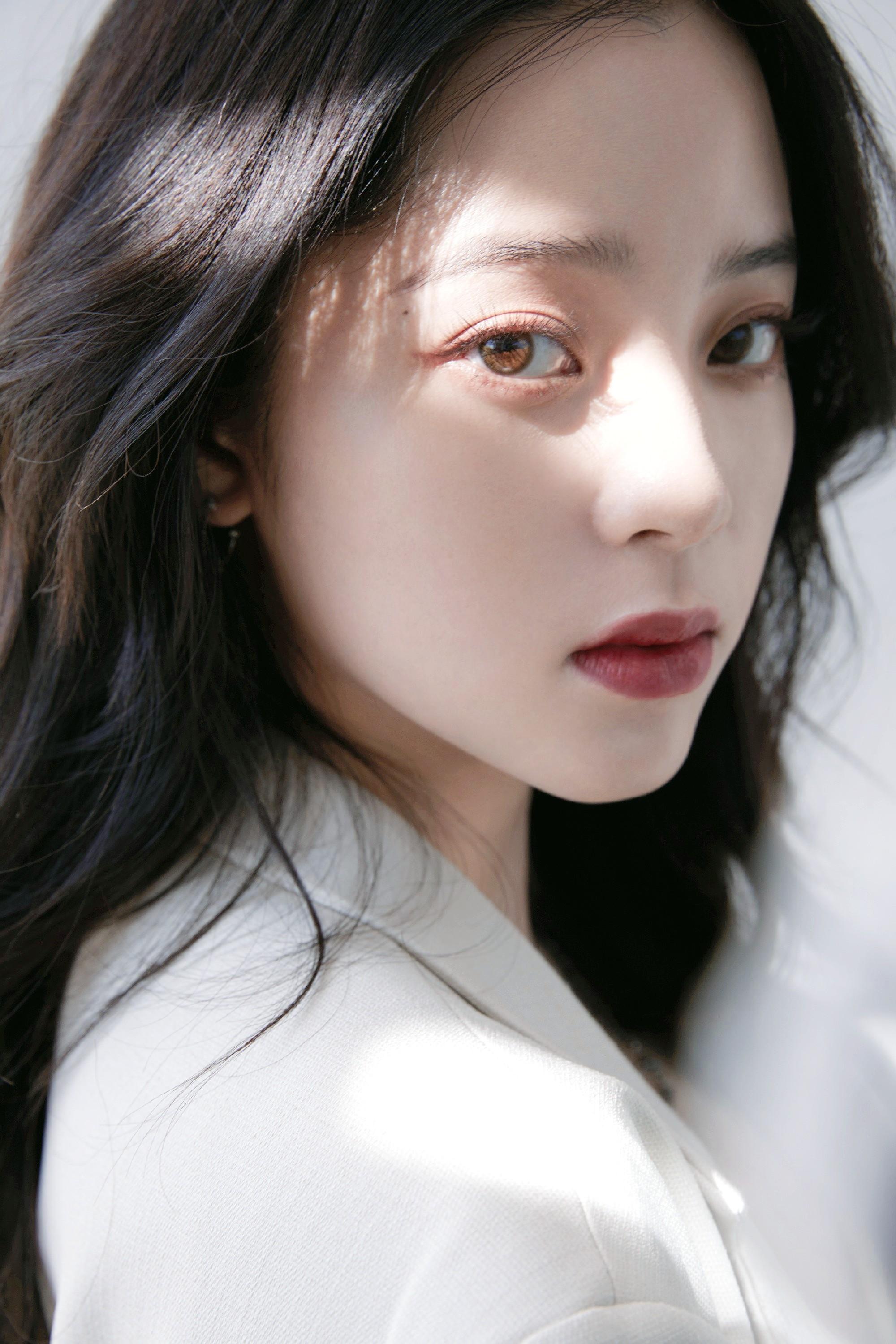 娱乐圈有哪些穿西装很好看的女星?