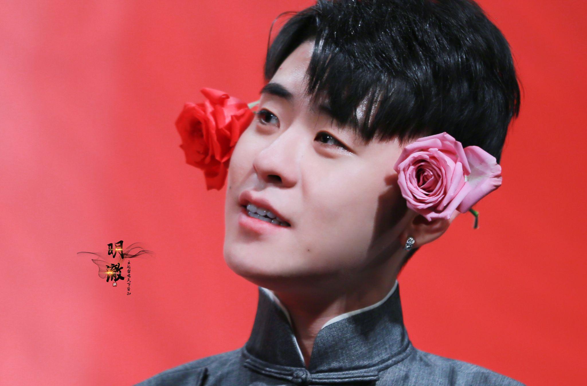 姐妹们最喜欢的张云雷的大褂是哪一件? - 知乎