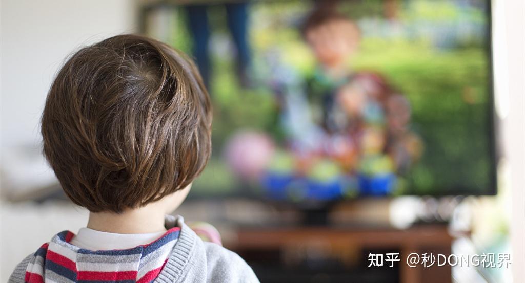 这五种情况下看电视很伤眼睛看电视如何保护眼睛