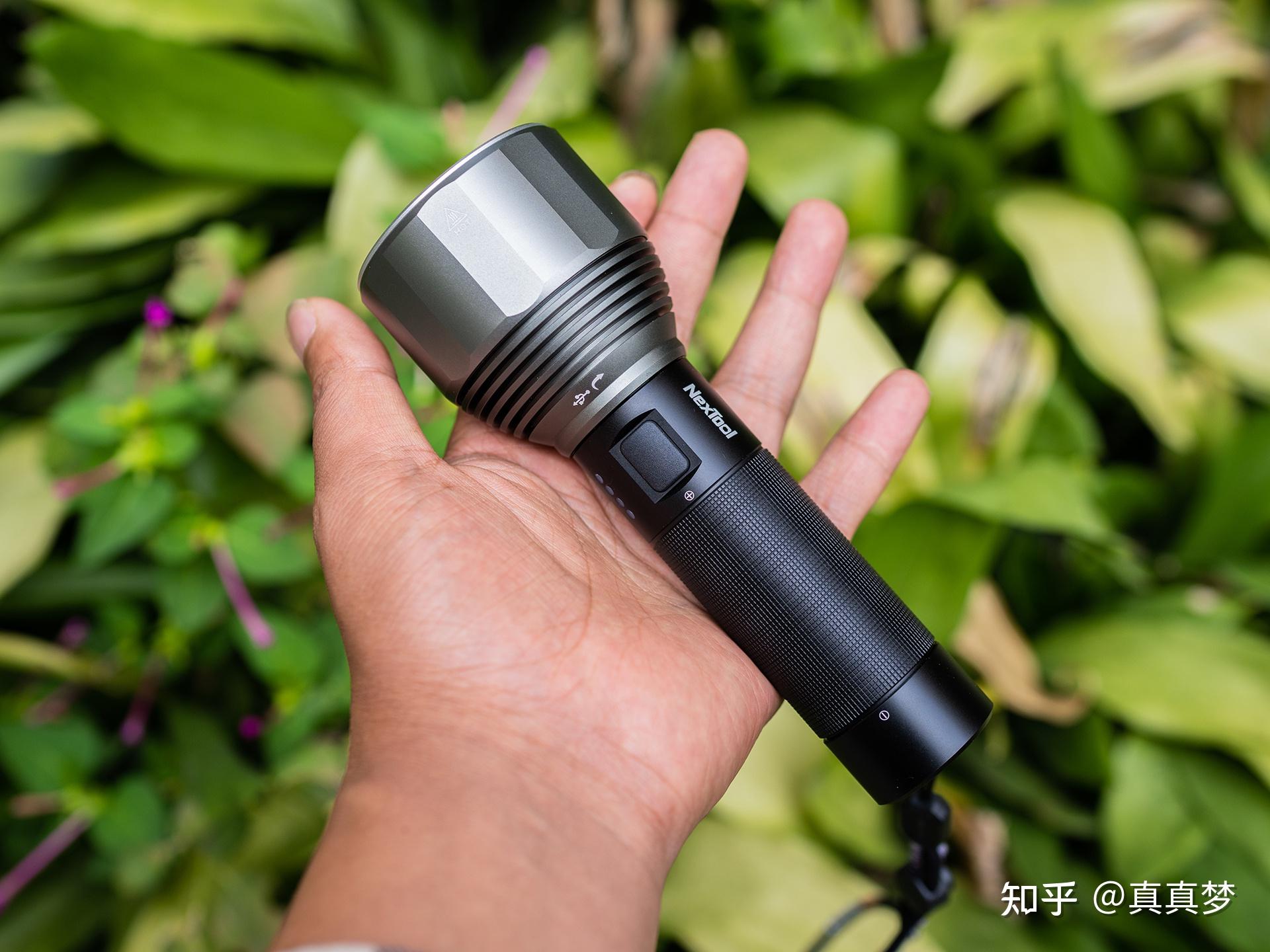 2021强光手电选购经验 篇一:盘点我的高性价比强光手电筒 - 知乎