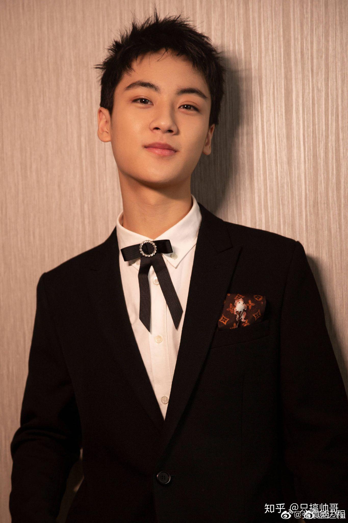 如何评价边程的长相? - 知乎