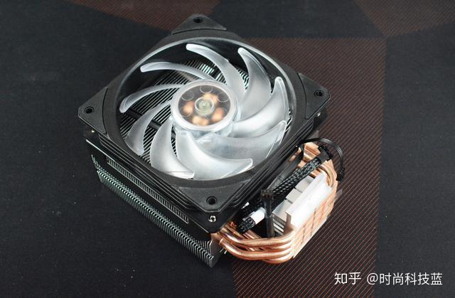 颜值与信仰兼具酷冷至尊暴雪t400argb散热器上手体验