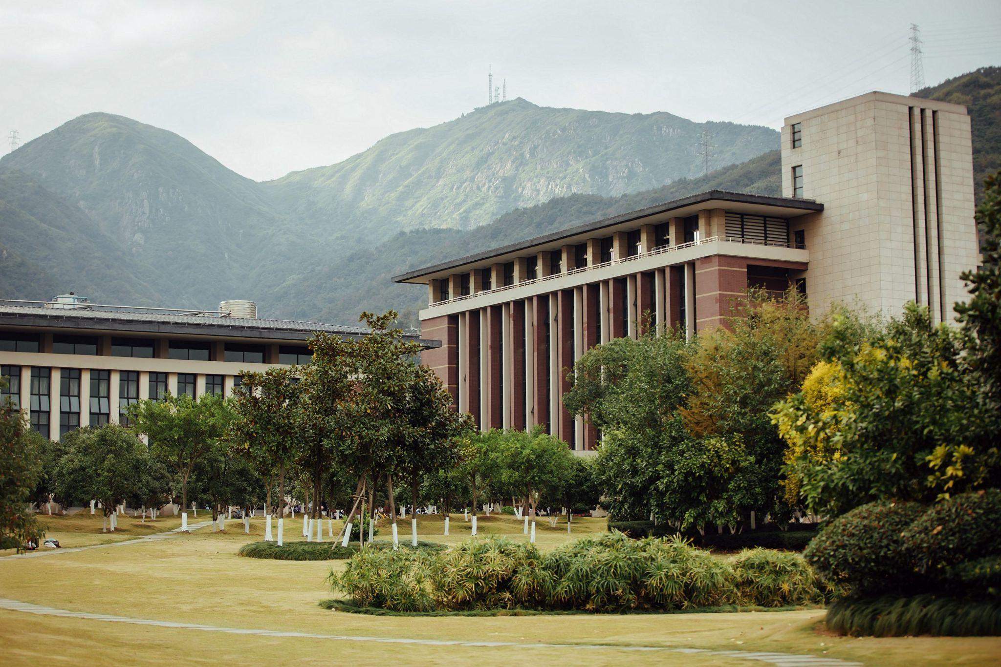 温州肯恩大学校门图片