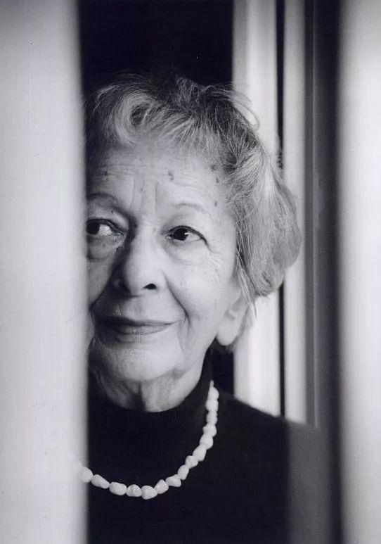 辛波斯卡你和诗歌可能已擦肩而过一百万次