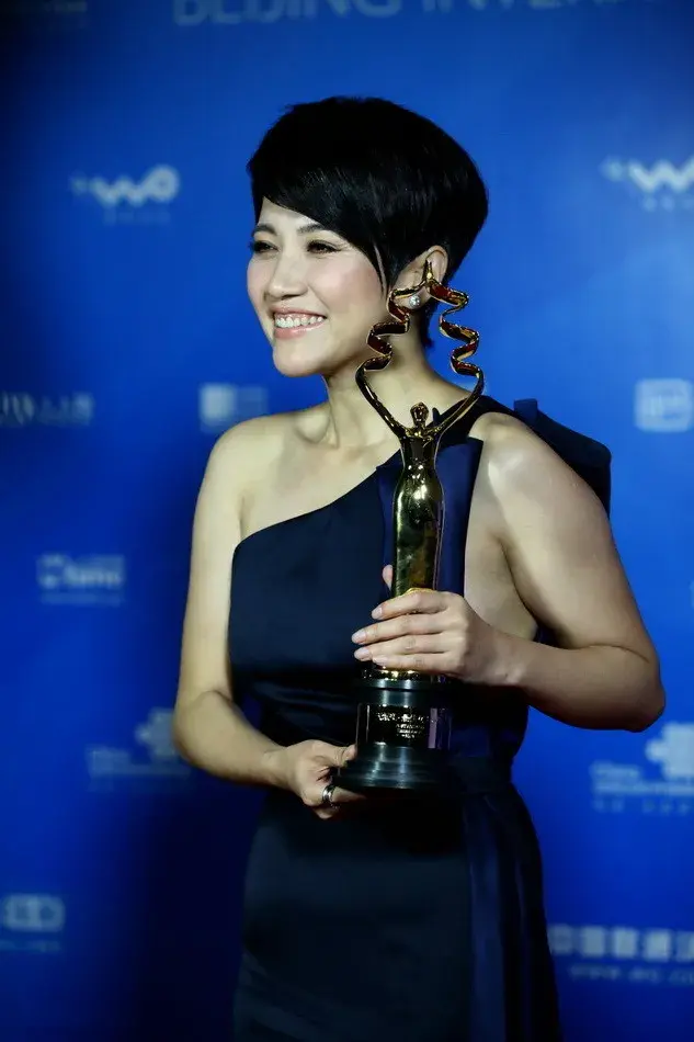 一部电影拿8个影后中国最牛女演员无人问津