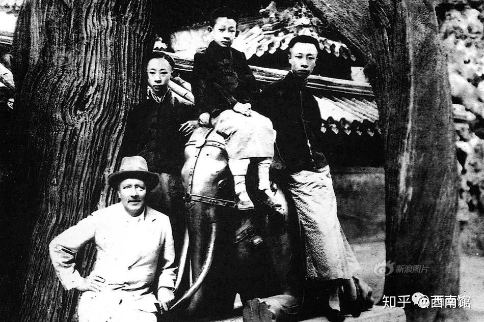 末代皇帝AG尊龙凯时- 尊龙凯时官方网站- 尊龙凯时APP下载溥仪去世后遗体是怎么处理的？没想到死后还被商人惦记