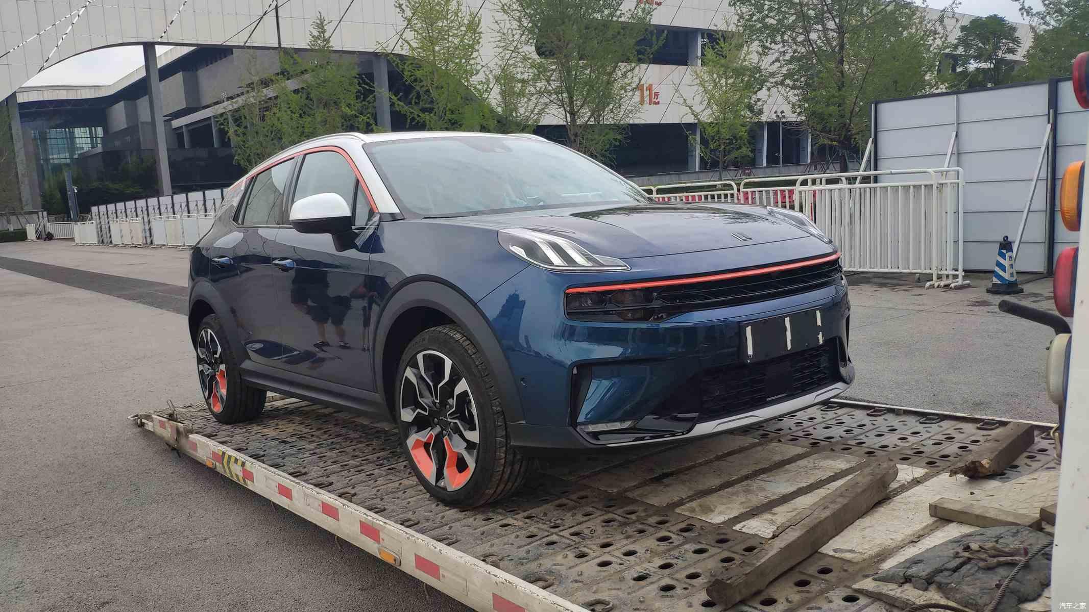 2020年成都车展探馆全新领克06实车