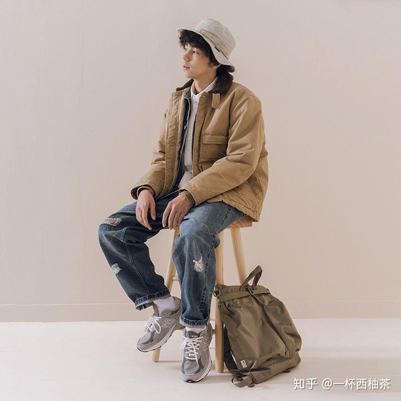 男生怎么穿才能像女生 v2-1dee99ce236c2dc3ed652c4dec1e3ca0_r.jpg