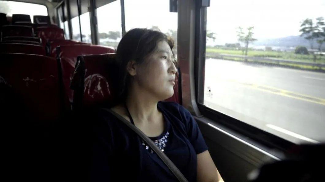 朝鲜人,被蛇头诱惑,花钱偷渡到韩国后就再也回不去的故事毕竟视频版和