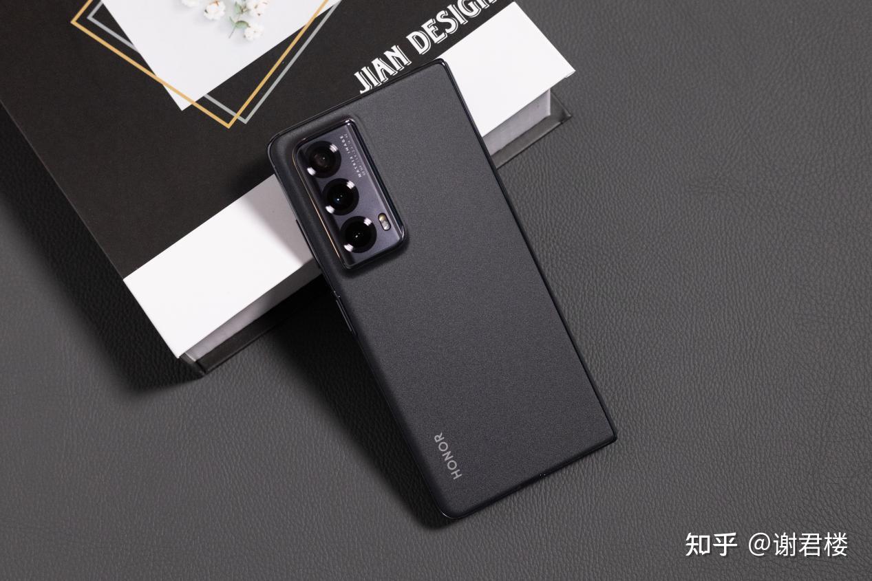 荣耀magic vs2真机上手体验:第一部无短板的6999元大折叠屏,迈出全民